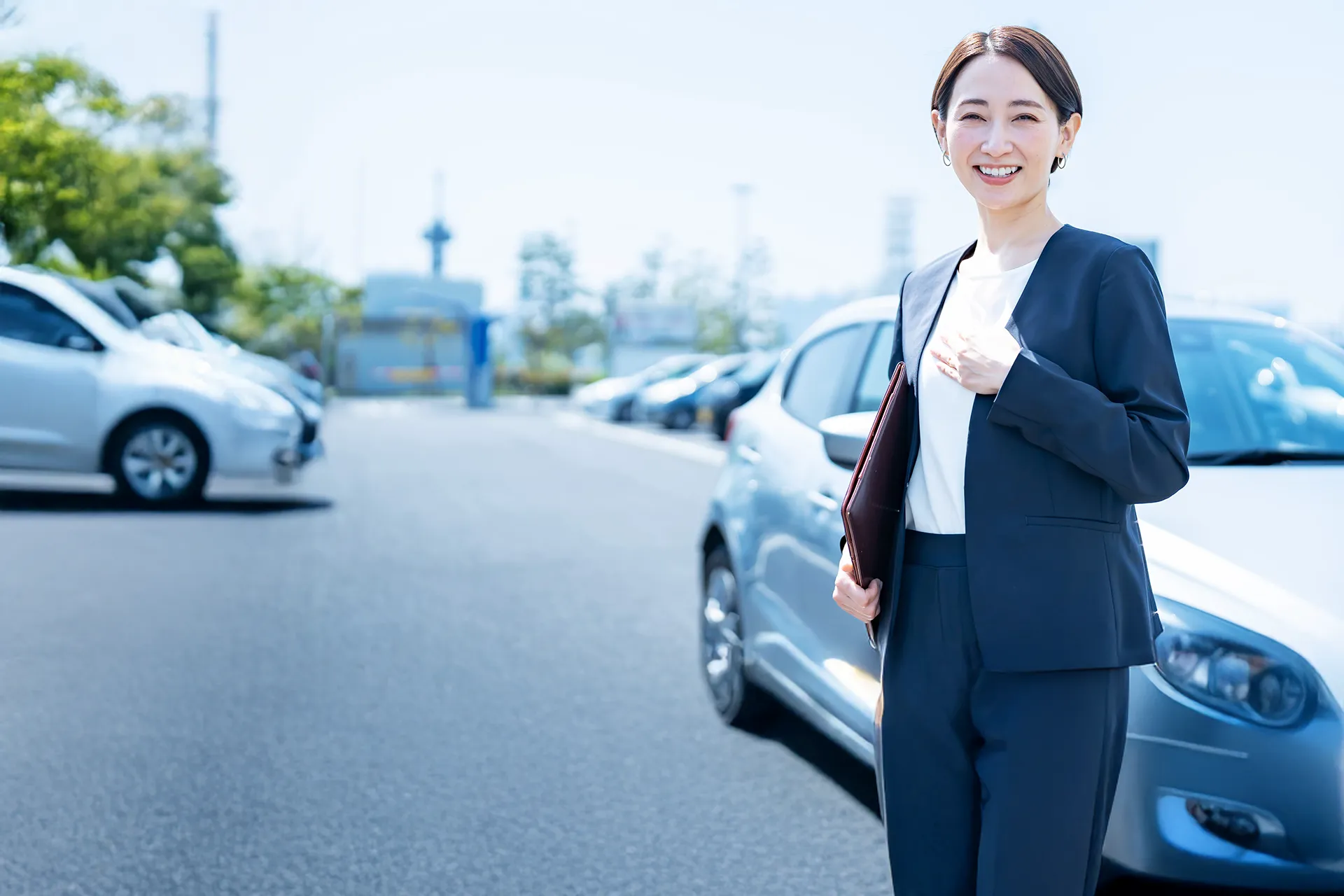 株式会社ワイアンドアール